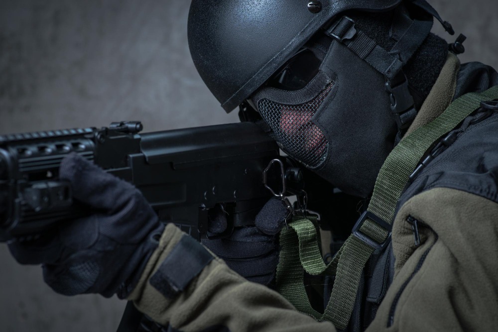 Cum alegi între un AEG și un GBB în airsoft?