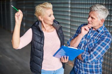 Întrebarea pe care merită s-o pui când vizitezi un camin de batrani