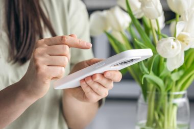 Pot husele să afecteze sensibilitatea touchscreen-ului telefonului